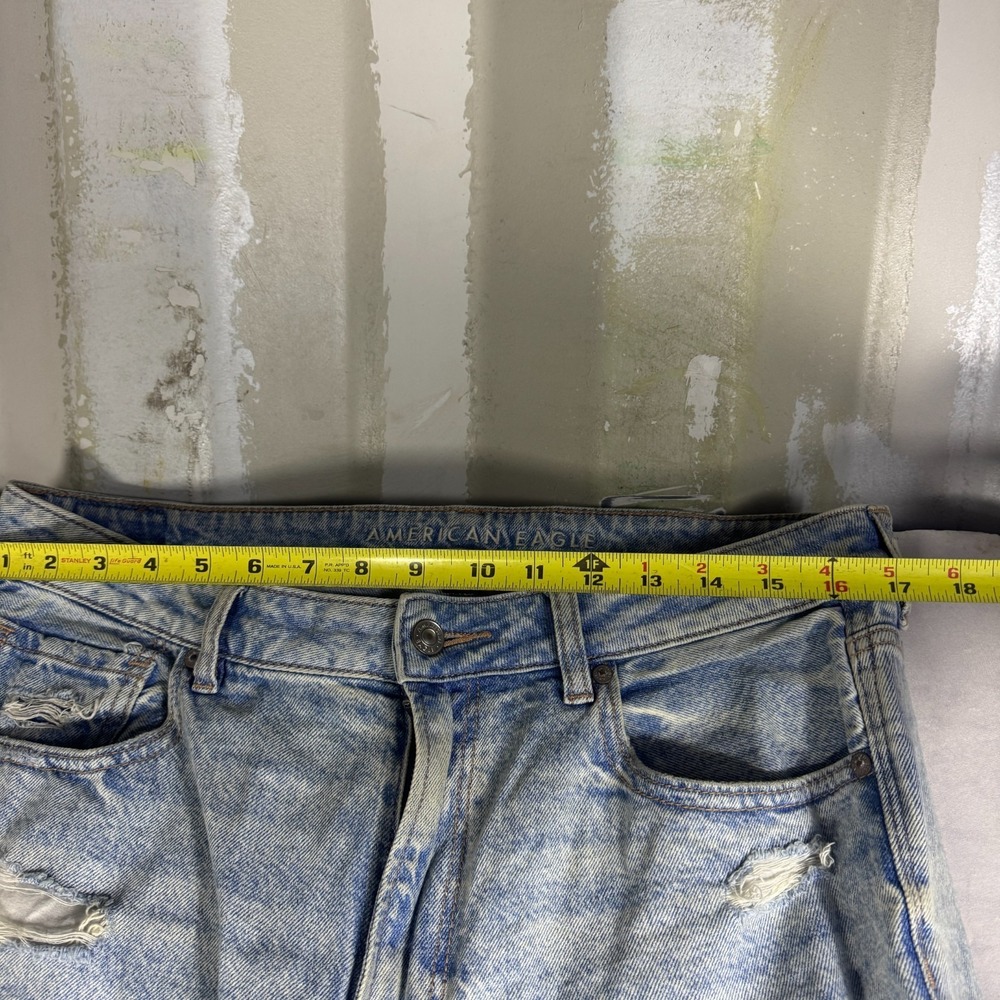 American Eagle Strigid Womens Mom Jeans Light Blue Distressed‎ Shredded Knee 14 - Picture 16 of 16